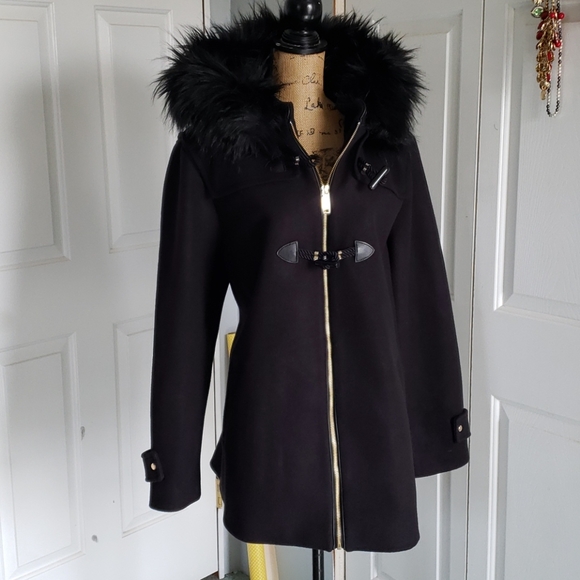 2X Hooded winter coat. Black